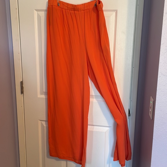Missguided 2-piece outfit, sz 12 summer tangerine orange. Looks great with a tan - Picture 3 of 11